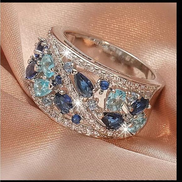 🩵 Blue Crystal Cz Diamond Wide Band  Ring 💎 - Picture 12 of 16